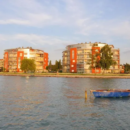 Lägenhet A&d Apartman Haz Siófok